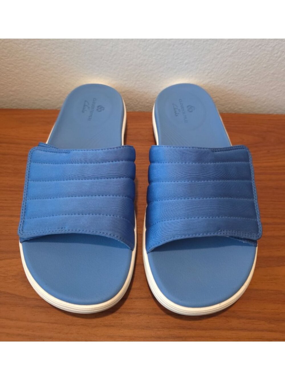 Clarks Cloudsteppers Lola Surf Blue Slide Sandals w/ Cushioned Sole Women's 10M - Picture 2 of 8